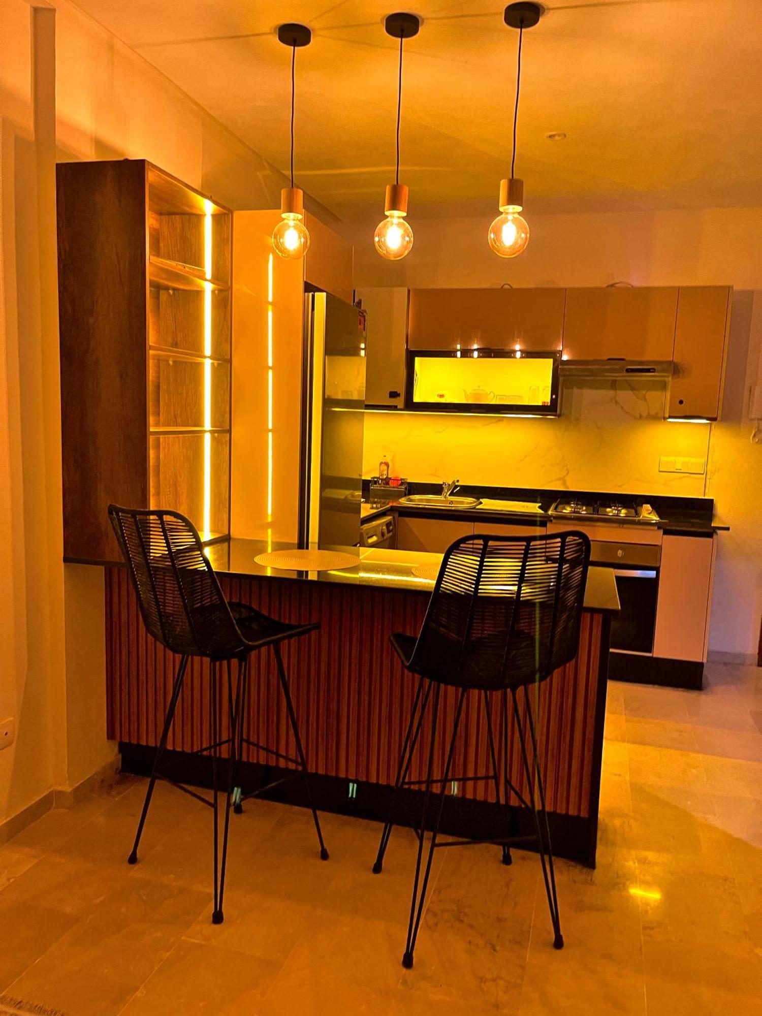 Elegant Appartement Avec Un Acces Piscine Jardin Parking Sous-Sol Et Wifi Haut Debit Fibre Optique طنجة المظهر الخارجي الصورة