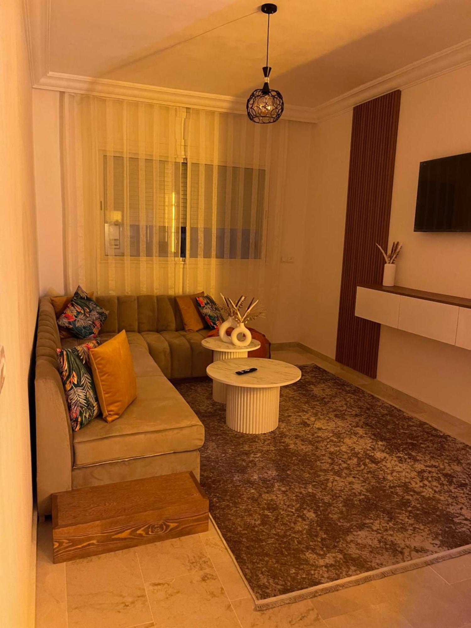 Elegant Appartement Avec Un Acces Piscine Jardin Parking Sous-Sol Et Wifi Haut Debit Fibre Optique طنجة المظهر الخارجي الصورة