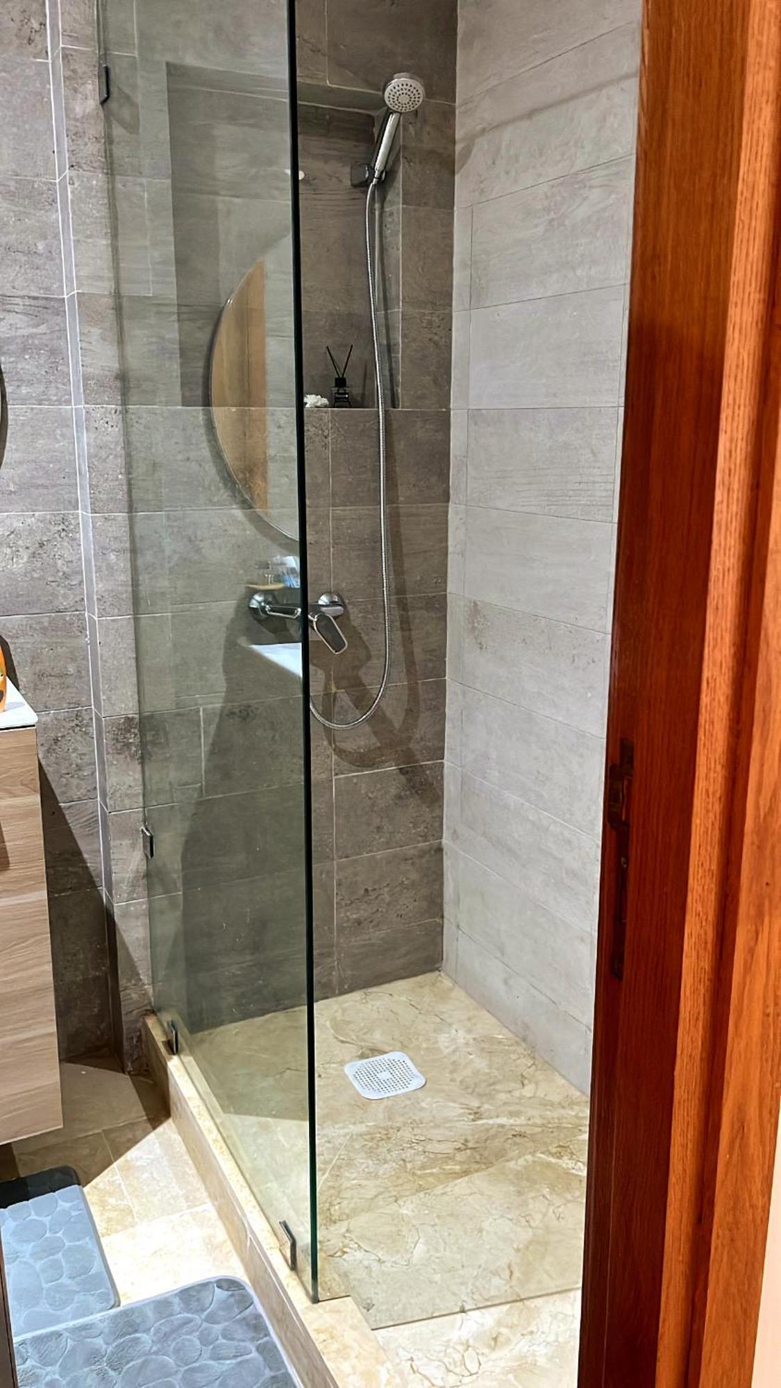 Elegant Appartement Avec Un Acces Piscine Jardin Parking Sous-Sol Et Wifi Haut Debit Fibre Optique طنجة المظهر الخارجي الصورة
